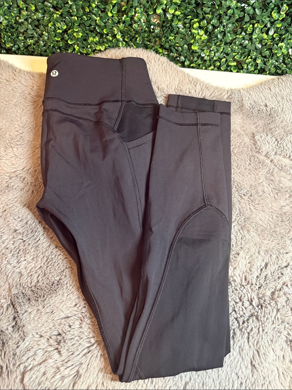 lululemon athletica Black High-Rise Leggings Size 6